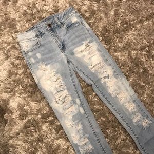 AEO hi rise jegging light wash distressed jeans